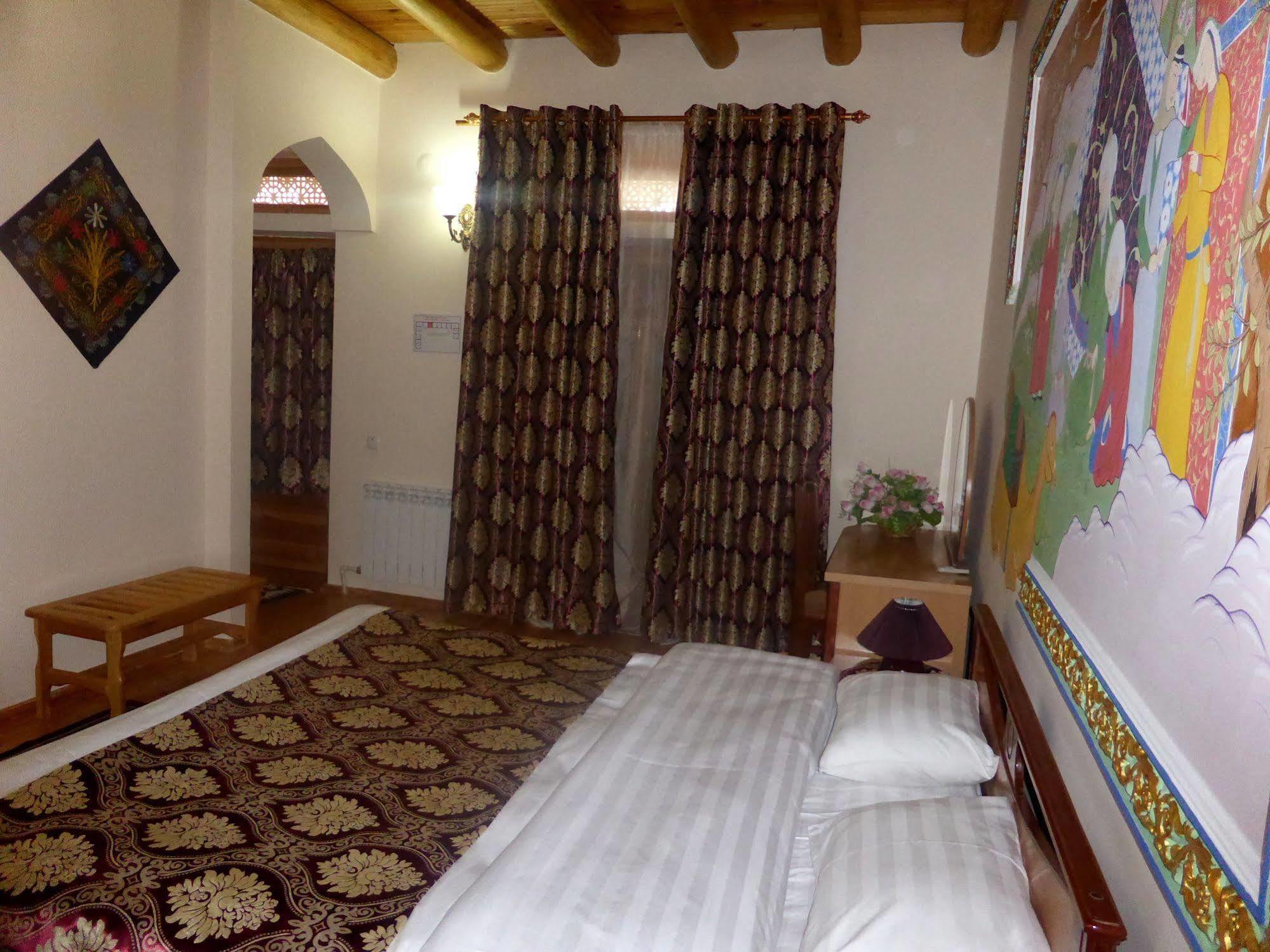 Hovli Poyon Hotel Boukhara Extérieur photo