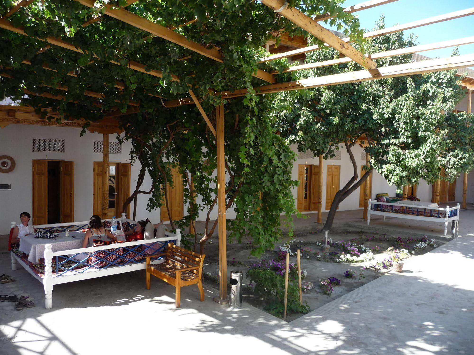 Hovli Poyon Hotel Boukhara Extérieur photo